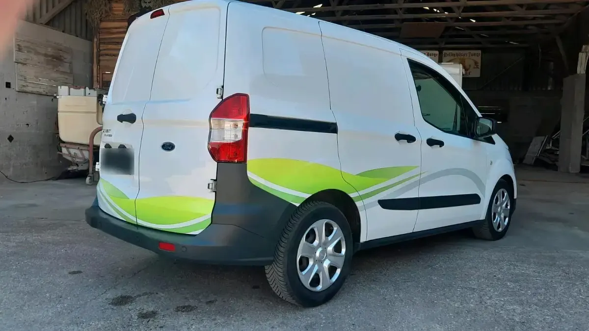 Gebraucht Ford Transit 101 PS (74 kW) 2020 Weiß Van