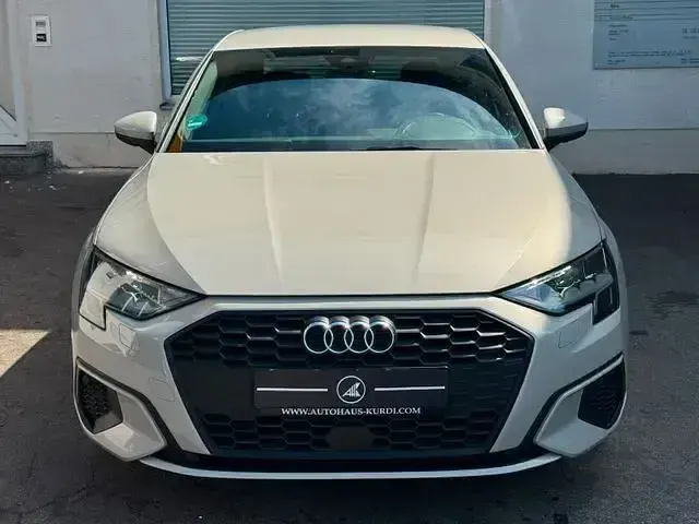 Gebraucht Audi A3 Advanced 150 PS (110 kW) 2022 Andere Limousine