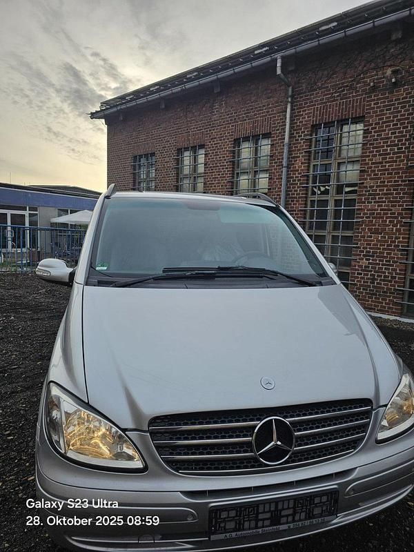 Gebraucht 2006 Mercedes Viano Van / Kleinbus | 12.000 € (Teuer) - Bild 1/4