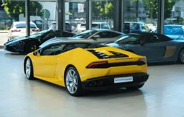 Gebraucht Lamborghini Huracán 610 PS (448 kW) 2017 Giallo Cabrio