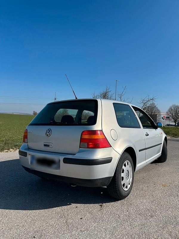 Gebraucht VW Golf III 75 PS (55 kW) 1998 Silber Limousine
