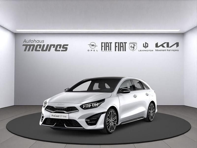 Weiss Gebraucht 2025 Kia ProCeed GT GT-Line Kleinwagen | 28.988 € (Superpreis) - Bild 1/2