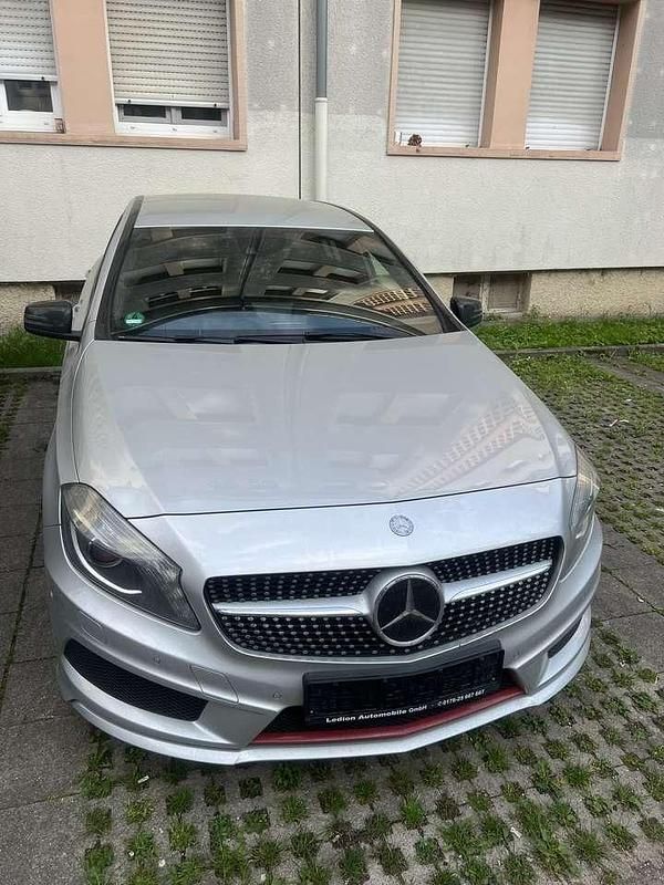 Gebraucht 2012 Mercedes A250 AMG Limousine | 11.500 € (Fairer Preis) - Bild 1/4