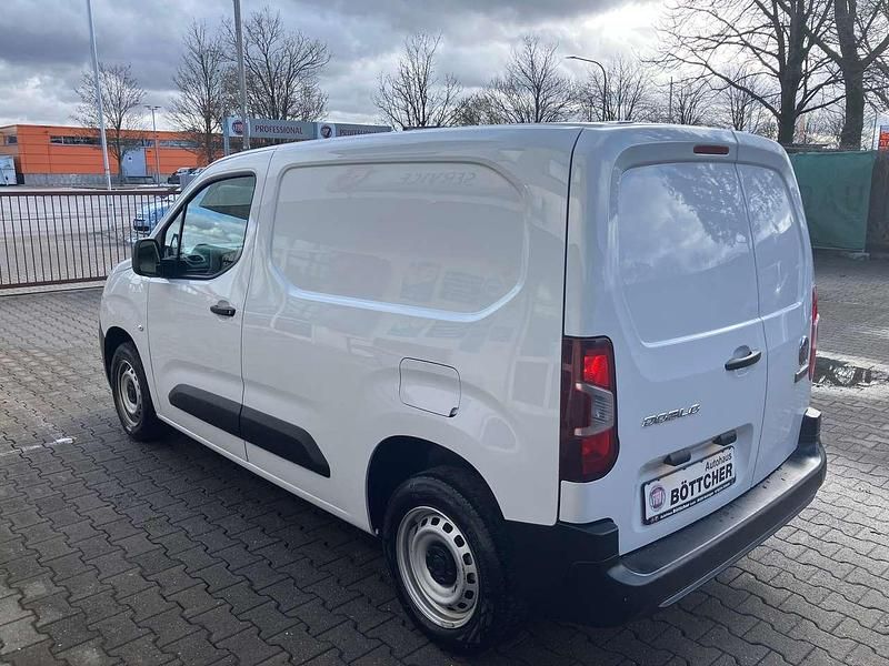 Gebraucht Fiat Doblò 102 PS (75 kW) 2023 Weiß Van / Kleinbus