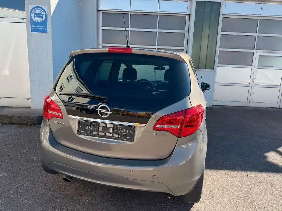 Gebraucht Opel Meriva Innovation 120 PS (88 kW) 2013 Grau Van / Kleinbus