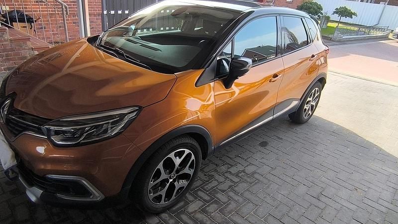 Gebraucht Renault Captur 90 PS (66 kW) 2018 Orange SUV