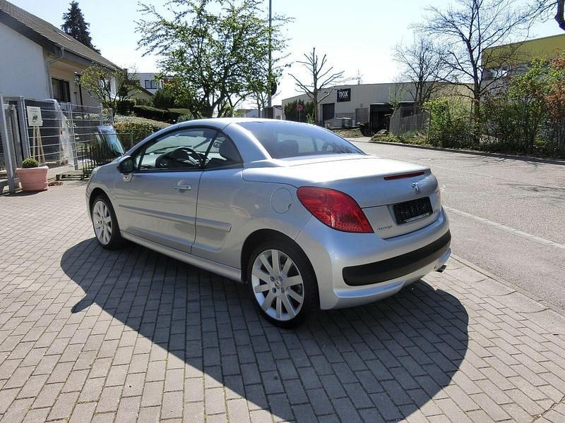 Gebraucht Peugeot 207 CC Sport 120 PS (88 kW) 2008 Grau Cabrio