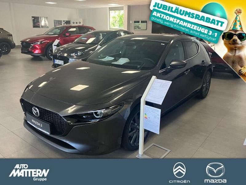 Grau Neu 2025 Mazda 3 Limousine | 29.989 € (Etwas zu teuer) - Bild 1/4