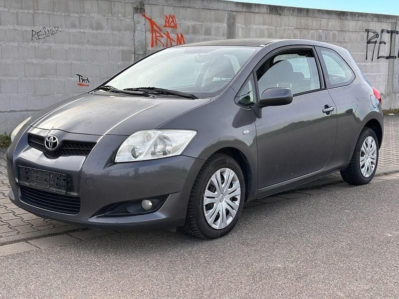 Grau Gebraucht 2008 Toyota Auris Luna Limousine | 2.499 € (Guter Preis) - Bild 1/4