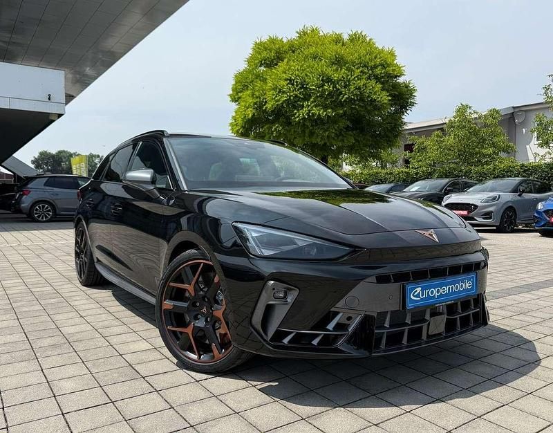 Neu Cupra Leon VZ 333 PS (244 kW) 2026 Midnight schwarz metallic Kombi