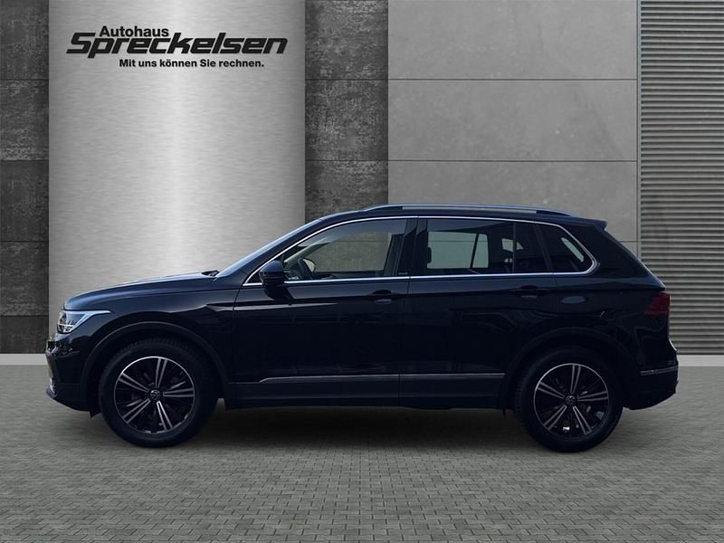 Gebraucht VW Tiguan Move 150 PS (110 kW) 2023 Schwarz SUV