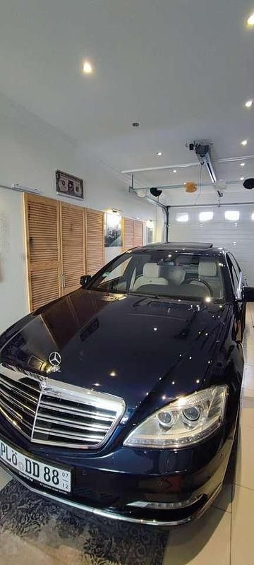 Blau Gebraucht 2013 Mercedes S600 Maybach Limousine | 31.200 € - Bild 1/4