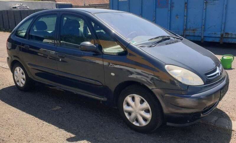 Grün Gebraucht 2004 Citroën Xsara Picasso Exclusive Van / Kleinbus | 1.750 € (Fairer Preis) - Bild 1/4