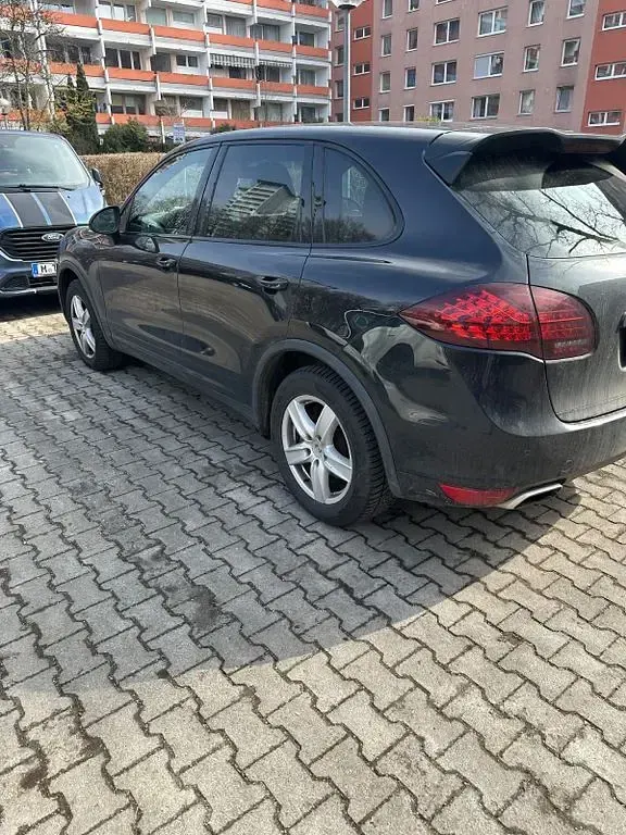 Gebraucht Porsche Cayenne Diesel 245 PS (180 kW) 2013 Schwarz SUV