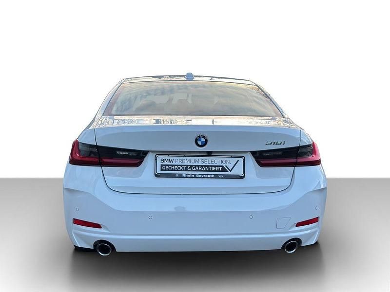 Gebraucht BMW 318 156 PS (114 kW) 2025 Alpinweiss iii uni Limousine