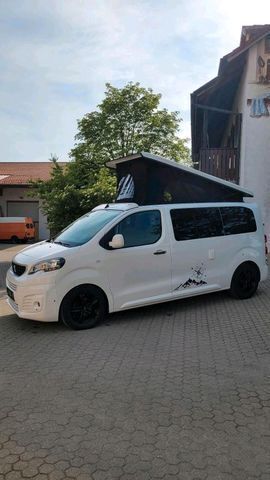 Weiß Gebraucht 2017 Peugeot Expert Van | 33.900 € - Bild 1/4