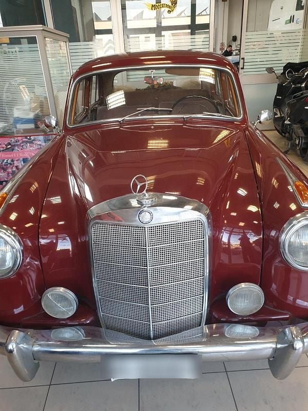 Andere farben Gebraucht 1958 Mercedes 220 SE Limousine | 20.000 € - Bild 1/4