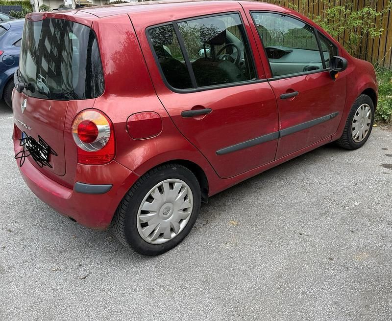 Gebraucht Renault Modus 75 PS (55 kW) 2005 Rot Van / Kleinbus