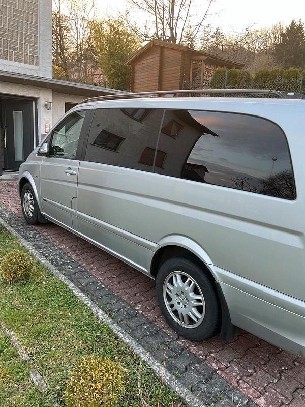 Gebraucht Mercedes Viano 204 PS (150 kW) 2009 Grau Van / Kleinbus