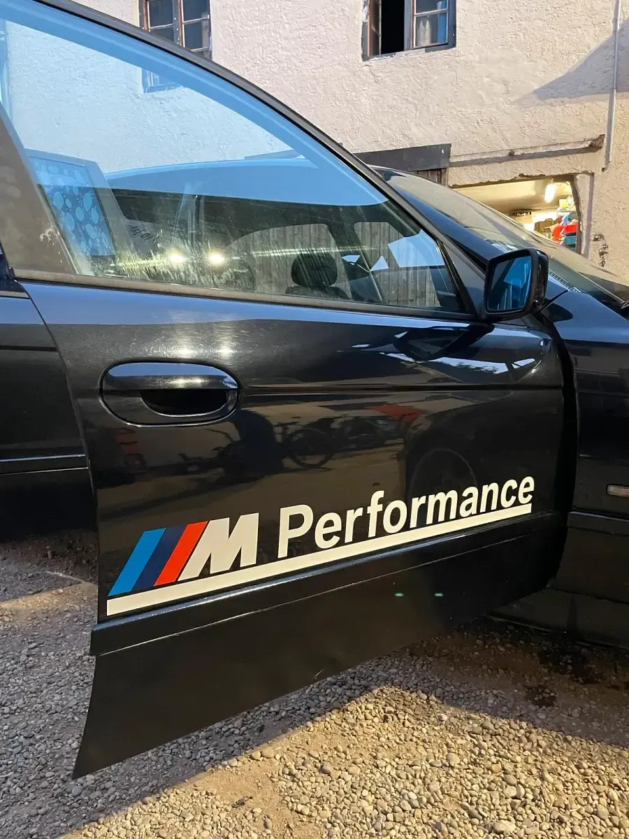Gebraucht BMW 520 150 PS (110 kW) 1999 Schwarz Limousine