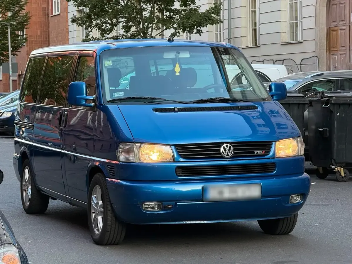 Gebraucht VW T4 151 PS (111 kW) 2002 Blau Van