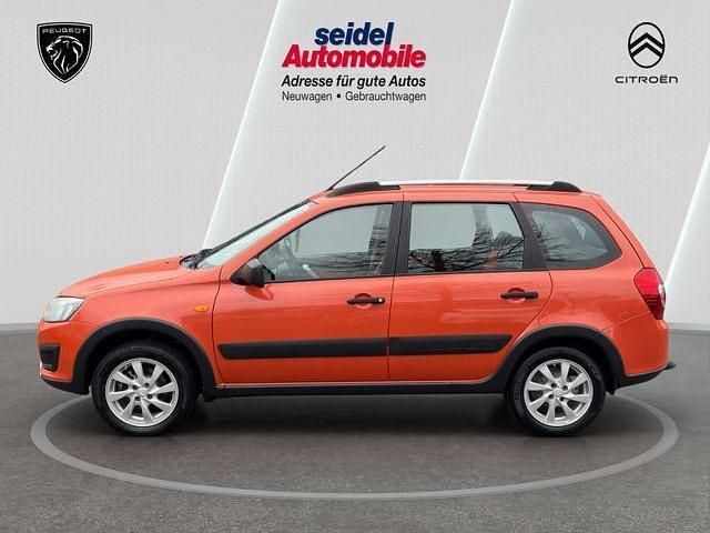 Gebraucht Lada Kalina 87 PS (63 kW) 2017 Orange Limousine