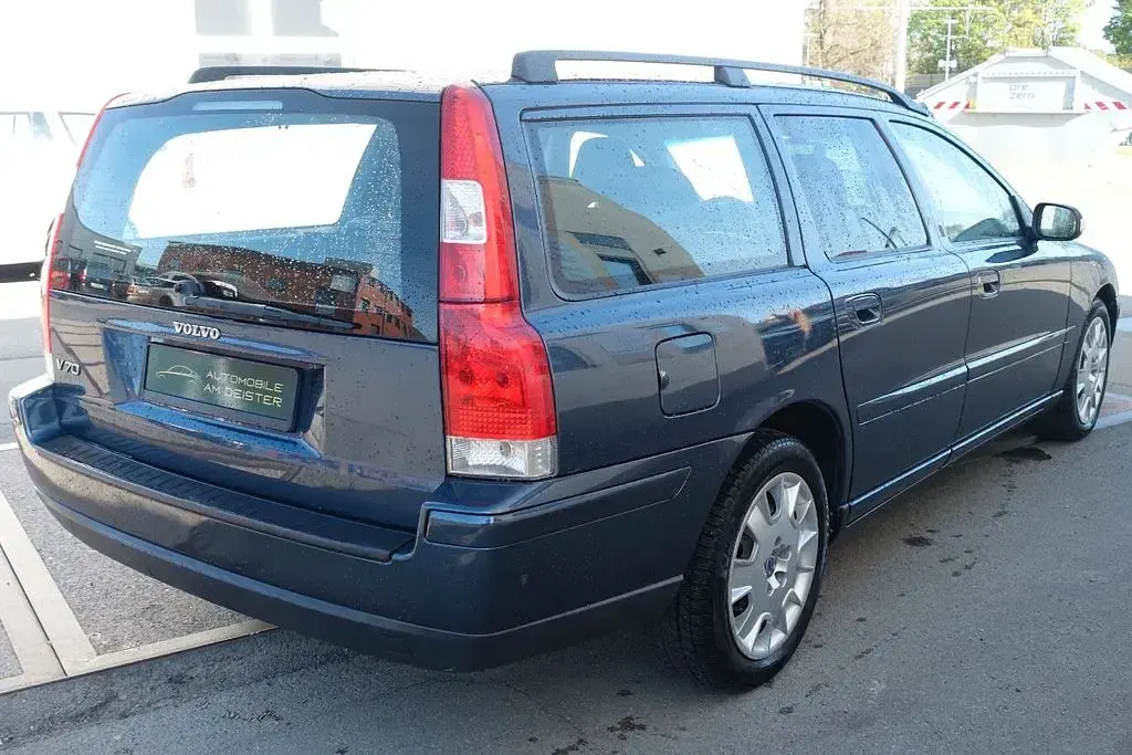 Gebraucht Volvo V70 Kinetic 163 PS (119 kW) 2006 Blau Kombi