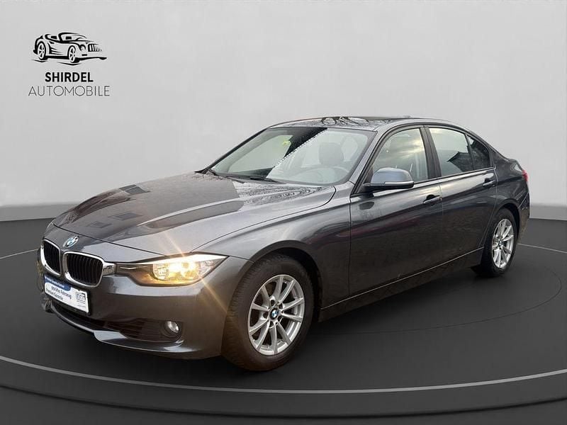 Grau Gebraucht 2013 BMW 320 Performance Limousine | 11.490 € (Guter Preis) - Bild 1/4