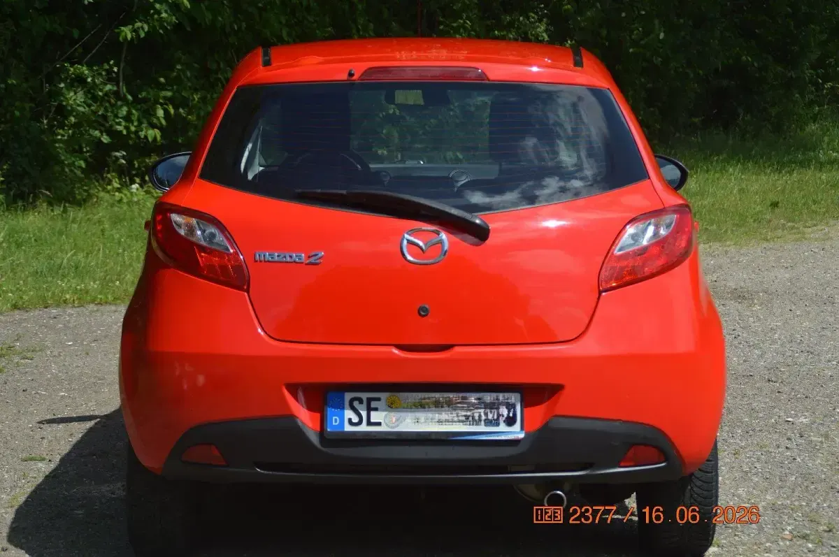 Gebraucht Mazda 2 75 PS (55 kW) 2008 Rot Kleinwagen
