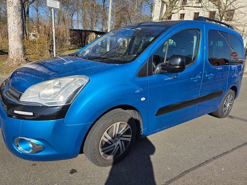 Gebraucht Citroën Berlingo 92 PS (67 kW) 2012 Blau Van / Kleinbus