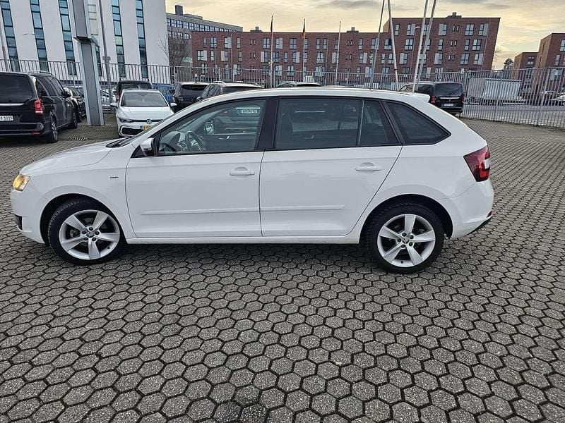 Gebraucht Skoda Rapid Clever 90 PS (66 kW) 2017 Weiß Kombi