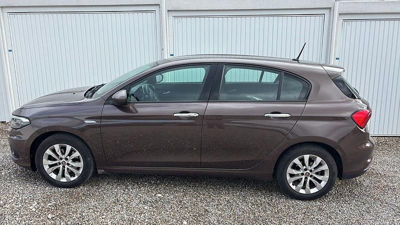Gebraucht Fiat Tipo 95 PS (69 kW) 2017 Limousine
