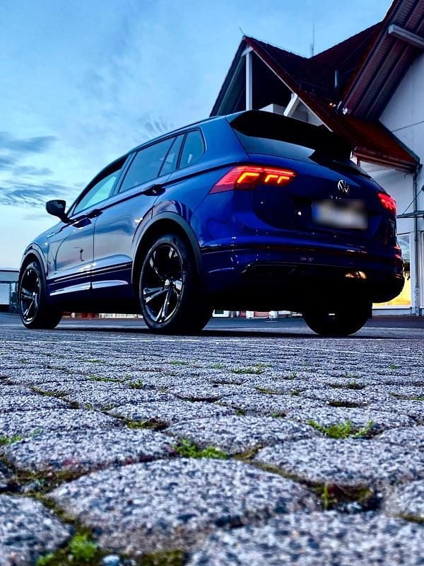 Blau Gebraucht 2022 VW Tiguan R SUV | 32.000 € (Superpreis) - Bild 1/4