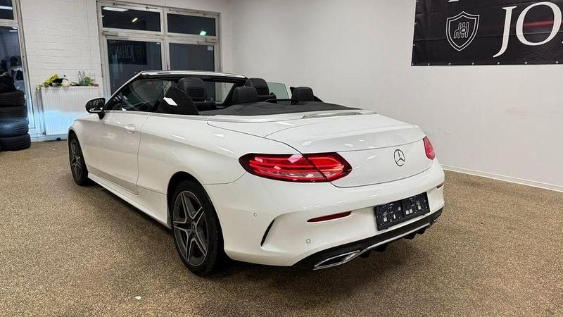 Gebraucht Mercedes C220 194 PS (142 kW) 2019 Weiß Cabrio