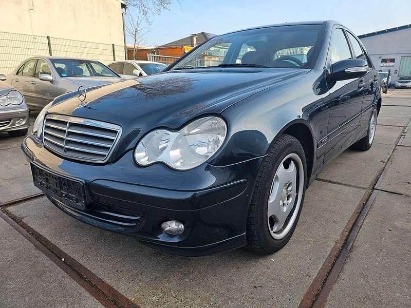 Gebraucht Mercedes C200 163 PS (119 kW) 2004 Smaragdschwarz  metalliclack Limousine