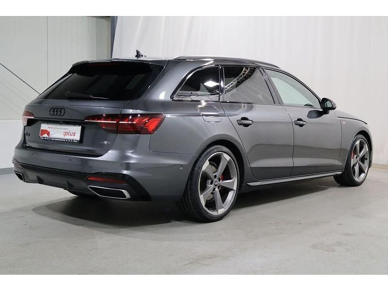 Gebraucht Audi A4 S-Line 204 PS (150 kW) 2022 Grau Kombi