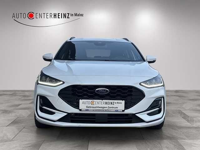 Gebraucht Ford Focus ST-Line 155 PS (114 kW) 2024 Frostweiß Kombi