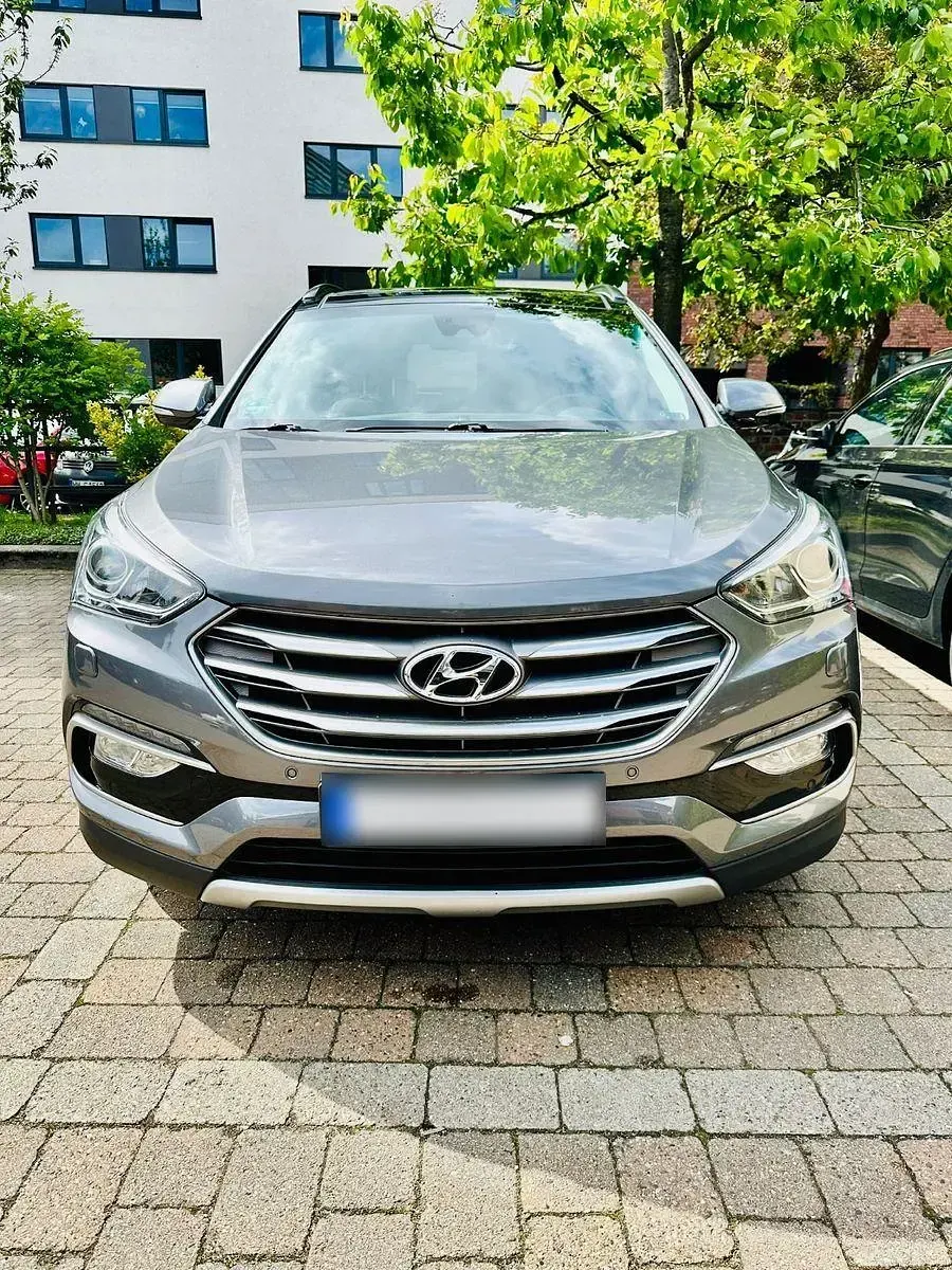 Gebraucht Hyundai Santa Fe Premium 200 PS (147 kW) 2016 Grau SUV