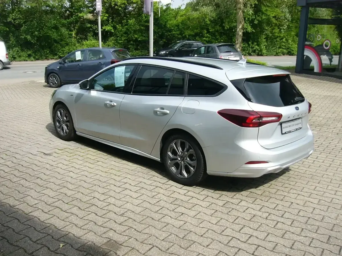 Gebraucht Ford Focus ST-Line X 155 PS (114 kW) 2024 Silber Kombi