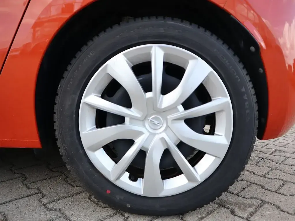 Używany Opel Corsa-e Edition 100 kW (136 KM) 2022 Pomarańczowy Hatchback
