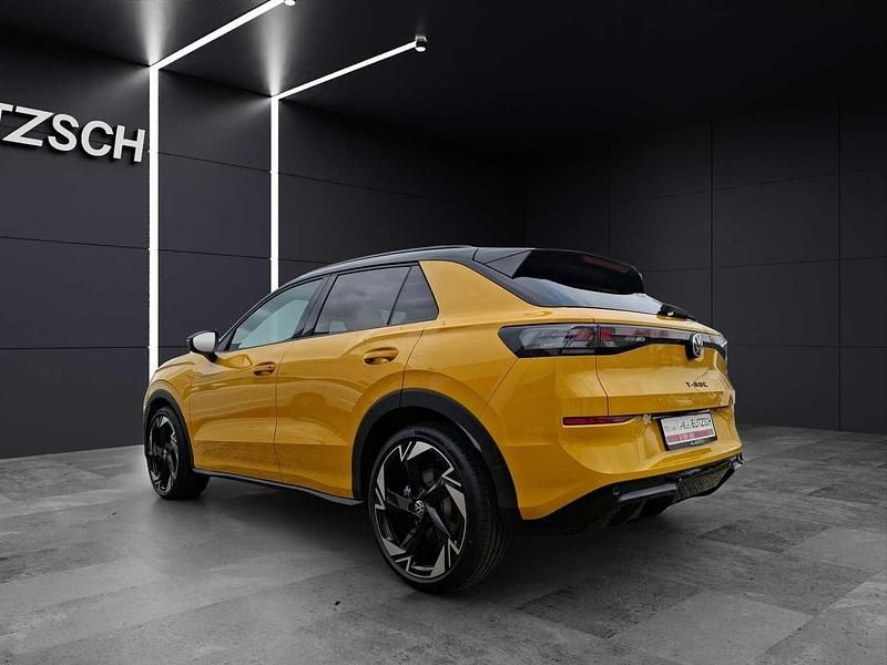 Gebraucht VW T-Roc R-line 150 PS (110 kW) 2026 Canary yellow SUV