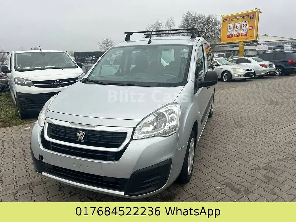 Gebraucht Peugeot TePee Active 110 PS (80 kW) 2017 Grau Limousine
