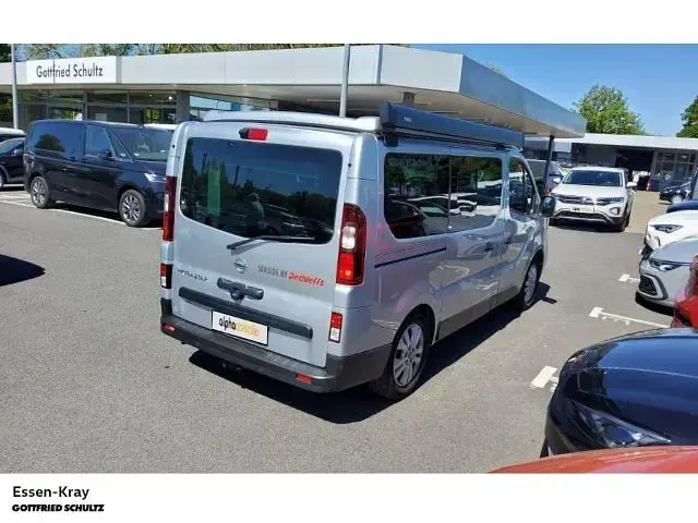 Second-hand Nissan Primastar 170 CP (125 kW) 2023 Gri Monovolum