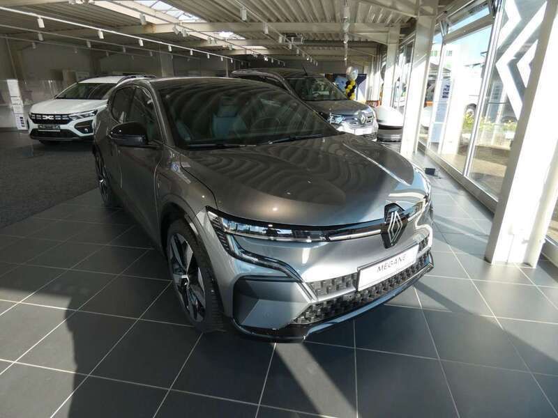 Grau Gebraucht 2023 Renault Mégane Techno Limousine | 37.900 € (Teuer) - Bild 1/4
