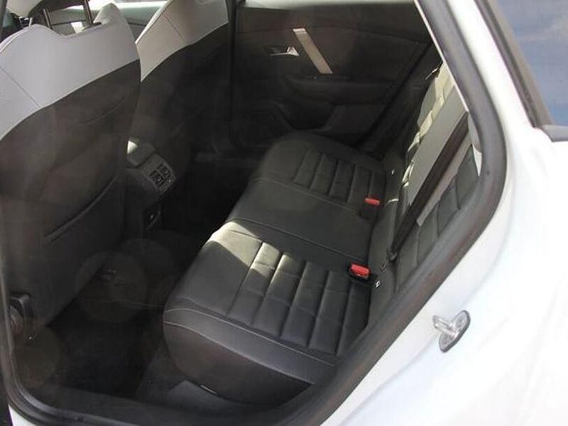 Gebraucht Citroën C4 131 PS (96 kW) 2025 Okenitweiss SUV