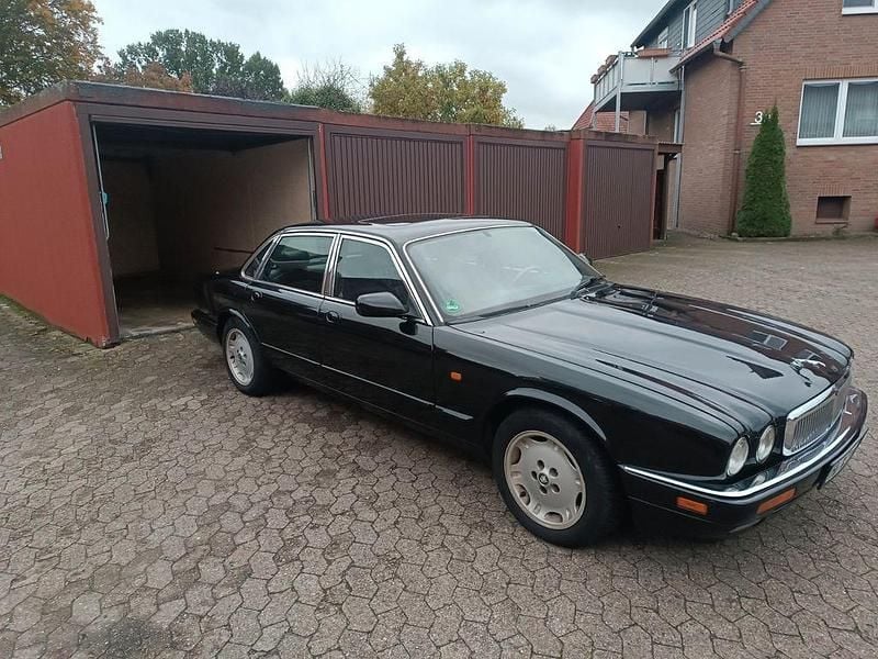 Gebraucht Jaguar XJ Sovereign 241 PS (177 kW) 1996 Schwarz Limousine