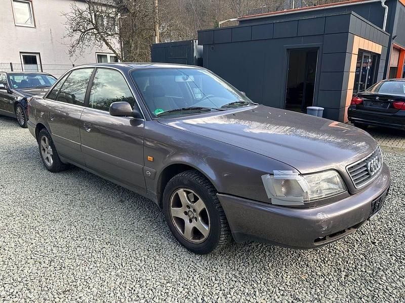 Gebraucht Audi 100 193 PS (141 kW) 1996 Grau Limousine