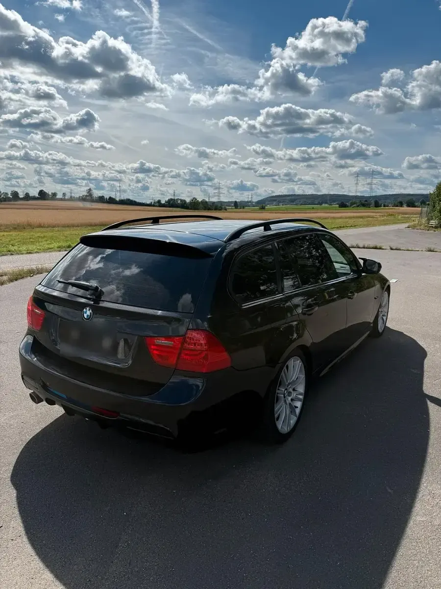 Gebraucht BMW 320 M Sport 177 PS (130 kW) 2009 Schwarz Kombi