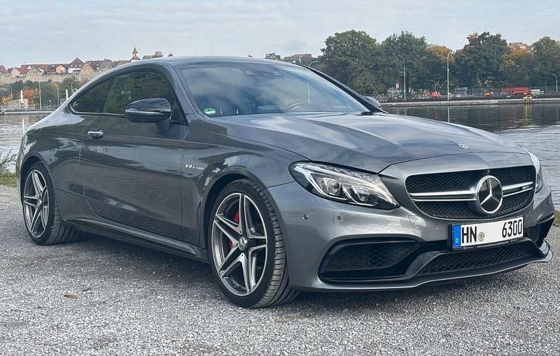 Grau Gebraucht 2018 Mercedes C63S AMG AMG Coupé | 55.970 € (Fairer Preis) - Bild 1/4