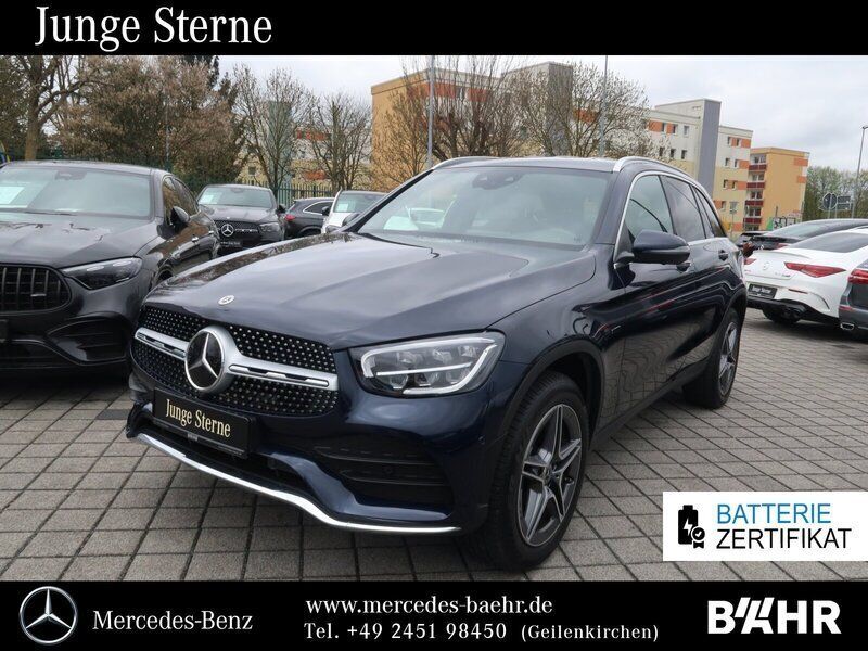 Cavansitblau (metallic) Gebraucht 2021 Mercedes GLC300e AMG SUV | 39.950 € (Fairer Preis) - Bild 1/4